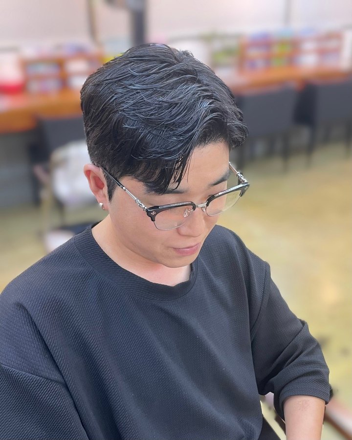 지승 실장이 시술한 에어 가르마펌